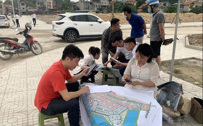 Nhà nước nên áp dụng chính sách thuế để ngăn ngừa việc đầu cơ trục lợi
