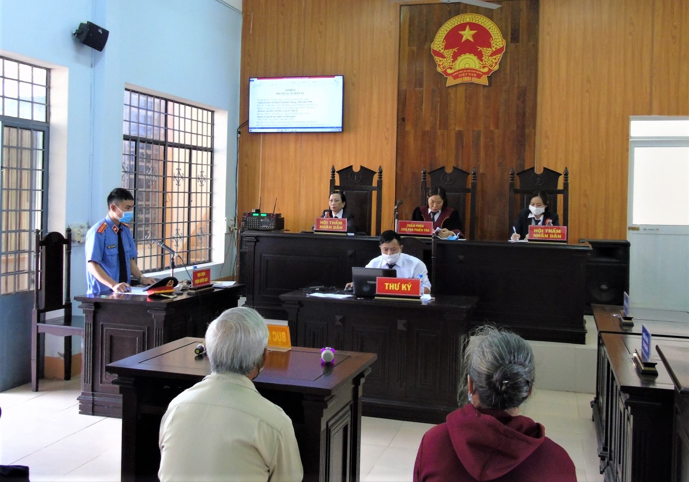 Bản sao công chứng còn được xem chứng cứ trước tòa