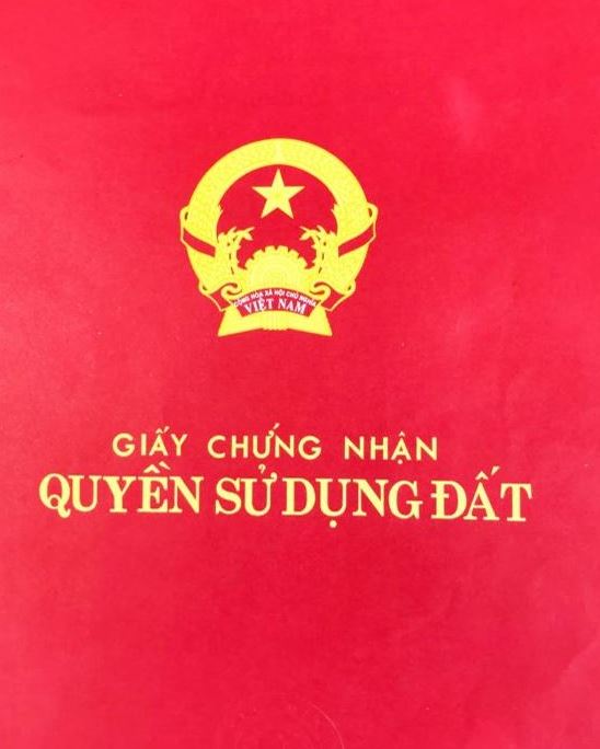 Sổ đỏ là một giấy tờ rất quan trọng mỗi khi nói về đất đai, nhà cửa.Hay nói cách khác đây chính là “Giấy chứng nhận quyền sử dụng đất”
