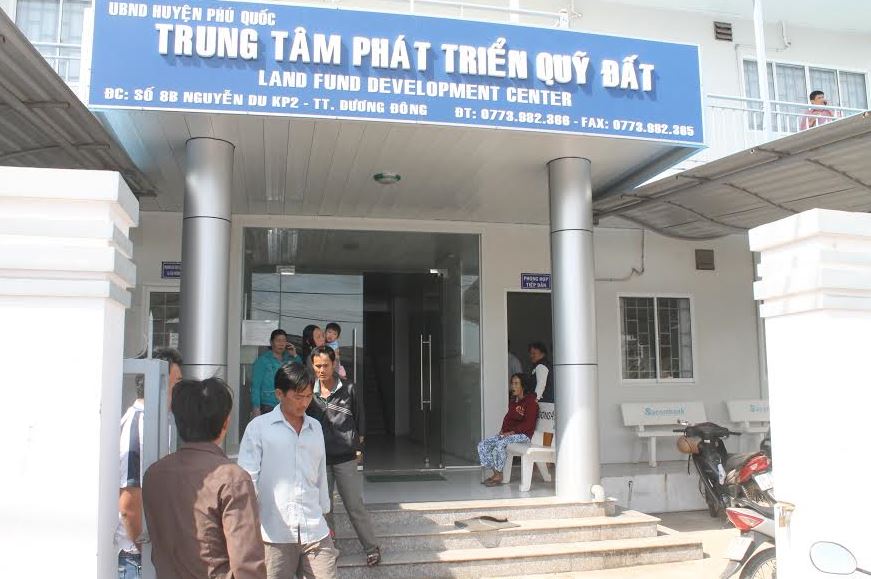 Tổ chức phát triển quỹ đất có chức năng tạo lập, phát triển, quản lý, khai thác quỹ đất, thực hiện việc bồi thường, hỗ trợ, nhận chuyển nhượng quyền sử dụng đất…
