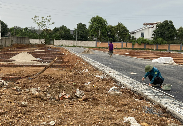 Đất vừa được phân thành nhiều lô lớn nhỏ tại xã Cổ Đông, thị xã Sơn Tây, Hà Nội