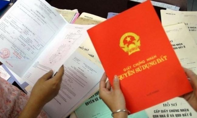 Nhà nước sẽ thu hồi Giấy chứng nhận quyền sử dụng đất, sở hữu nhà ở và tài sản khác gắn liền với đất trong trường hợp cấp hoặc đổi sổ mới,…