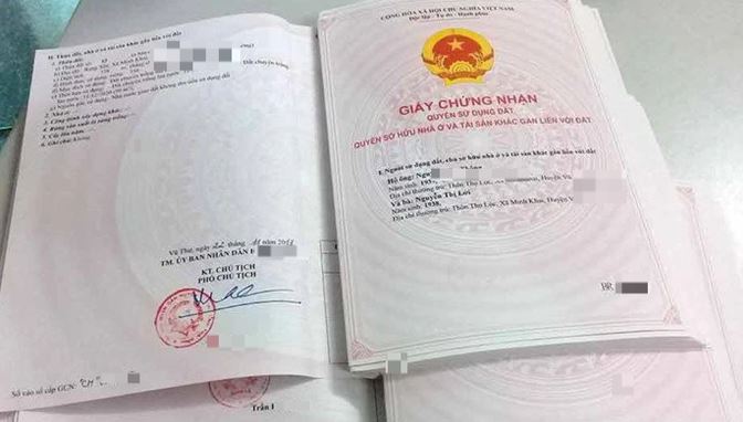 Hầu hết các hộ gia đình chỉ ghi tên Hộ ông (bà) và tên của chủ hộ" tên chủ hộ gia đình