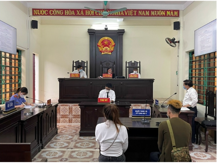 Khởi kiện lên tòa án