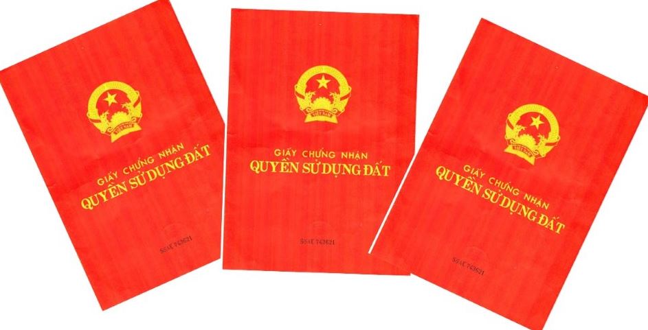 Để cấp được sổ hay sổ hồng, bạn cần có đầy đủ giấy tờ về quyền sử dụng đất