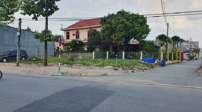 Bạn không thể xây dựng nhà trên đất nông nghiệp nằm trong khu dân cư nếu chưa chuyển mục đích sử dụng đất